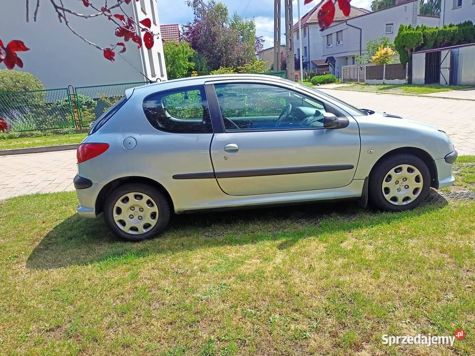 Peugeot 206 1 4 prawdopodobnie uszkodzona Lubliniec