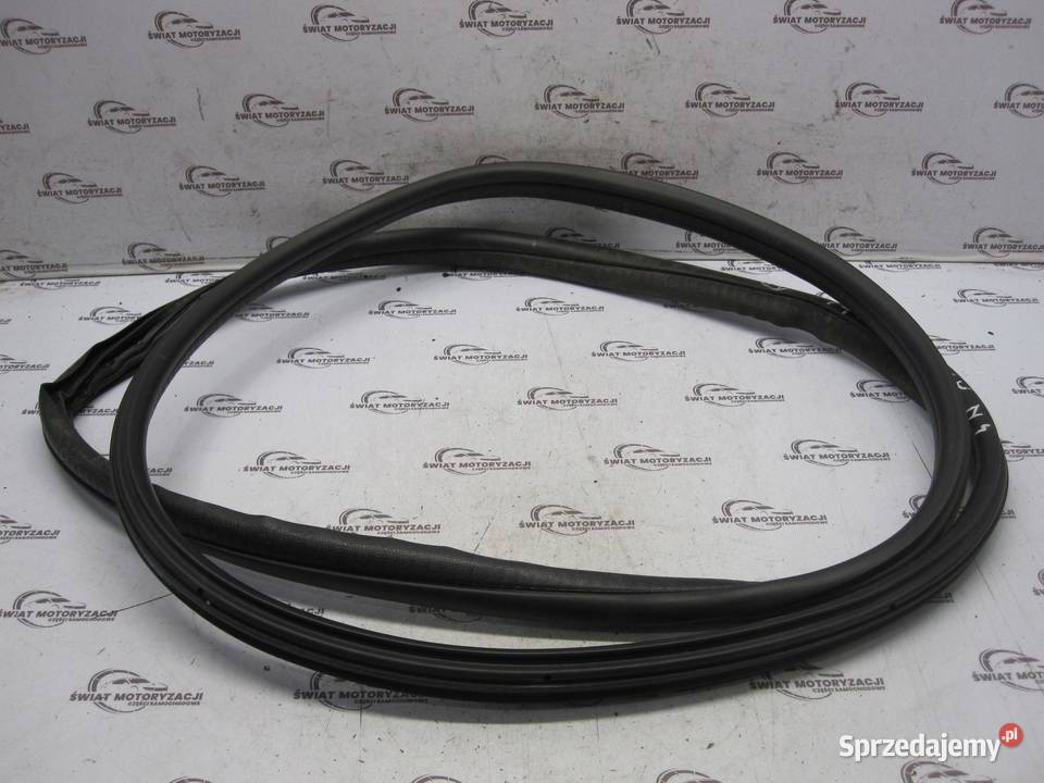 PEUGEOT 3008 I LIFT 16r uszczelka prawa tył