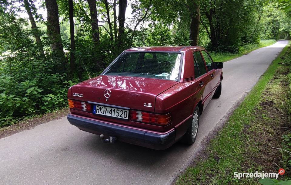 Mercedes w201 190e 18 benzyna ładne wnętrze Krosno