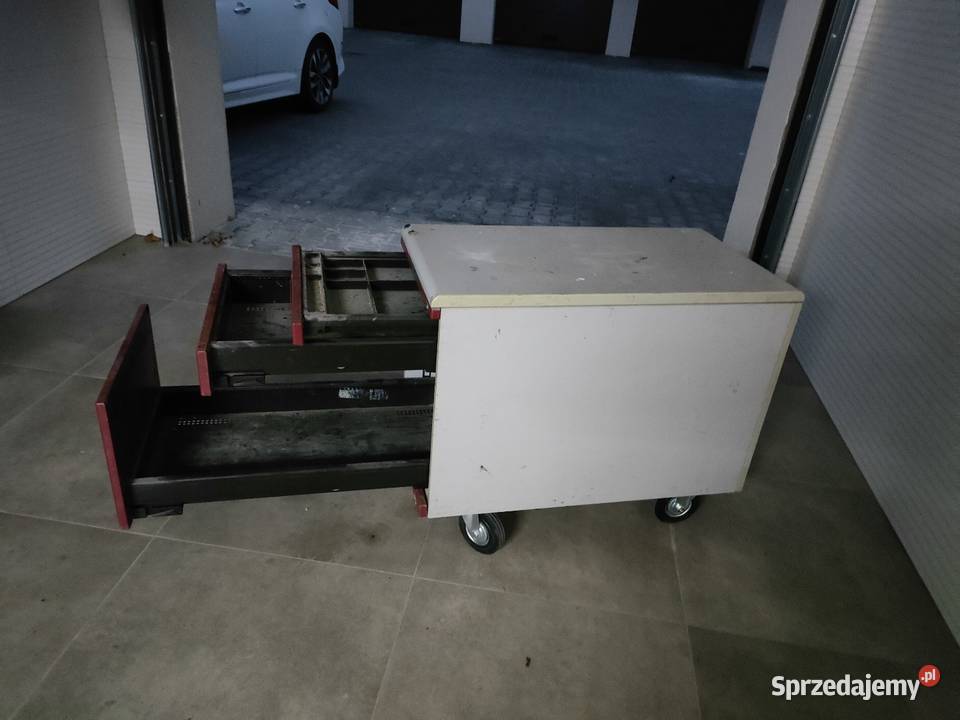 Szafka do warsztatu Naprawa i warsztat Pabianice