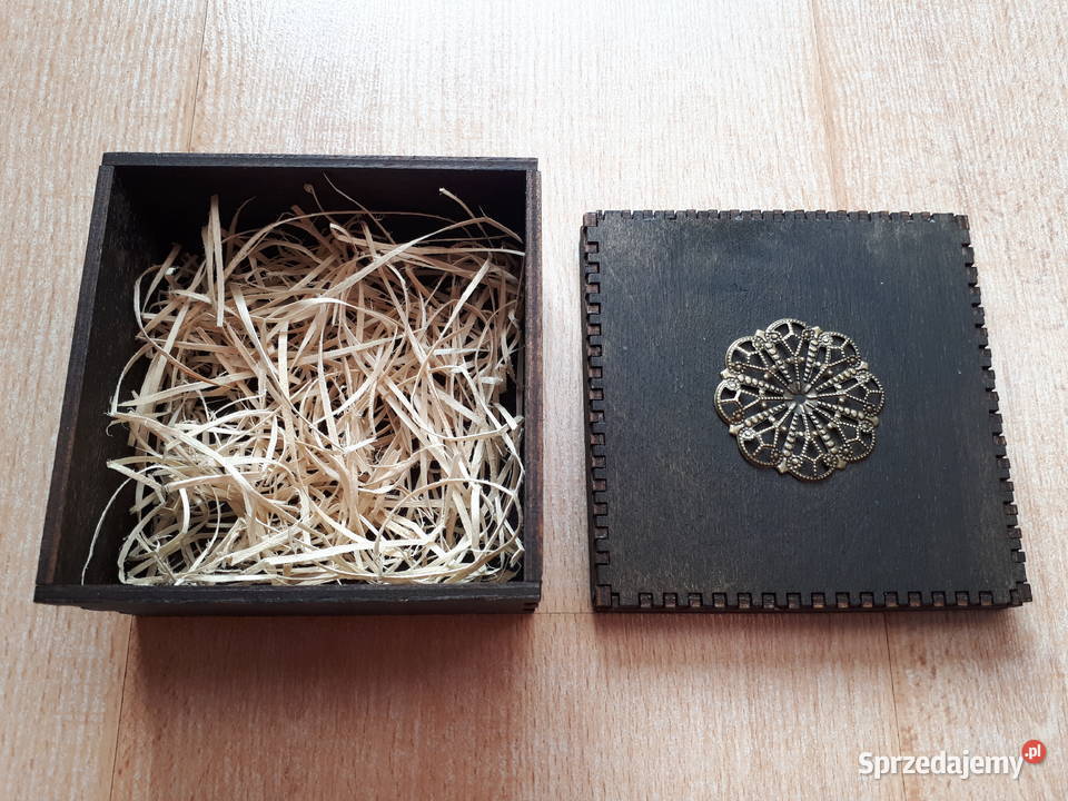 Drewniana kasetka szkatułka wym 10 x 10 x 5 Rybnik