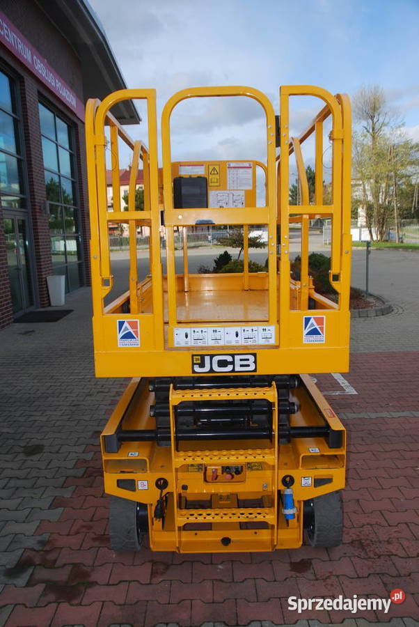 Podnośnik nożycowy JCB S2046E 209