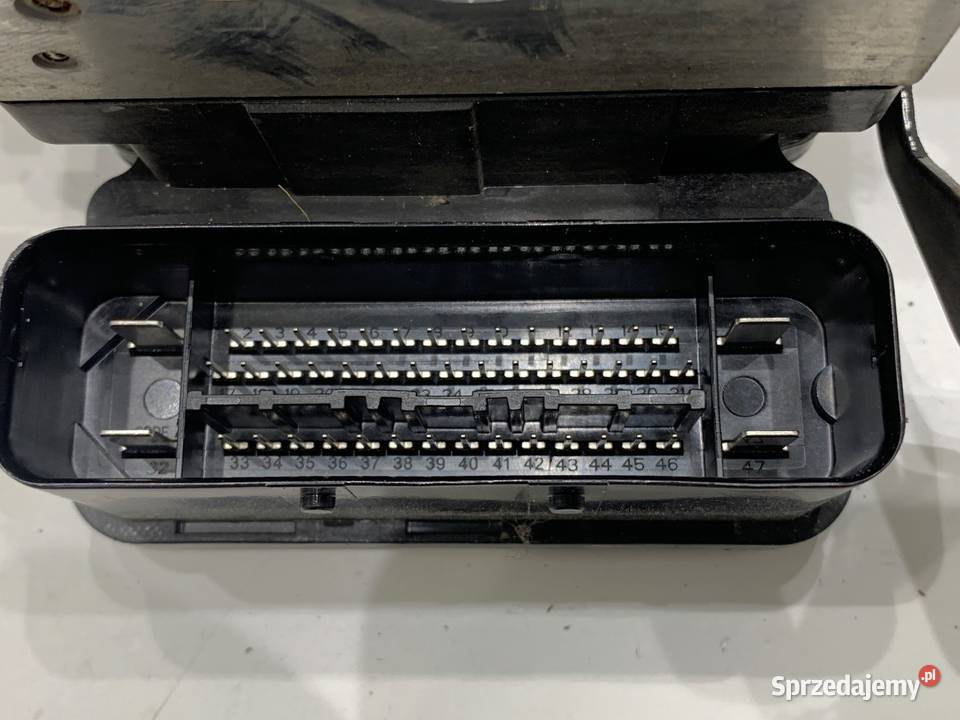 POMPA ABS VOLVO V60 I 20 181 1018 osobowe sprzedam