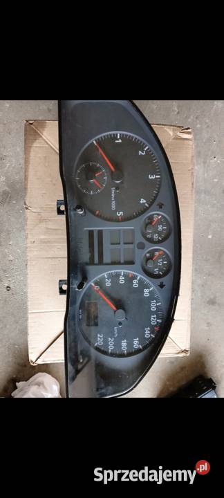 Sprzedam zegary Audi A4B5 19tdi Rzeszów