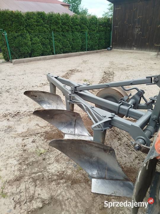 Pług 3 skibowe Grudziądz w stanie sprzedam