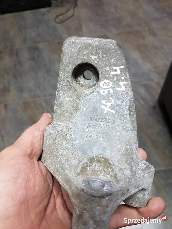 VOLVO XC90 44 i LAPA SILNIKA WSPORNIK SILNIKA Turek