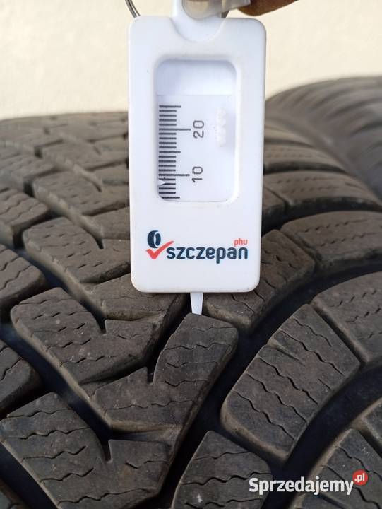 Opony zimowe FALKEN EUROWINTER 21555 r17 stan 215 podkarpackie Siedlanka