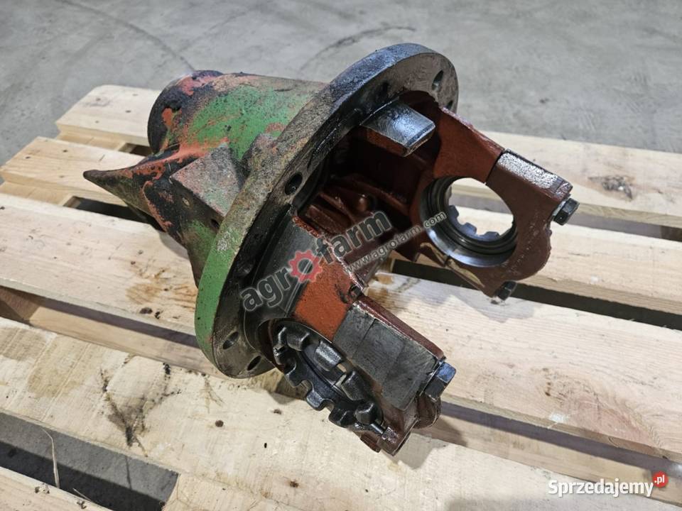 Obudowa dyferencjału John Deere 4650 4850 Byków sprzedam