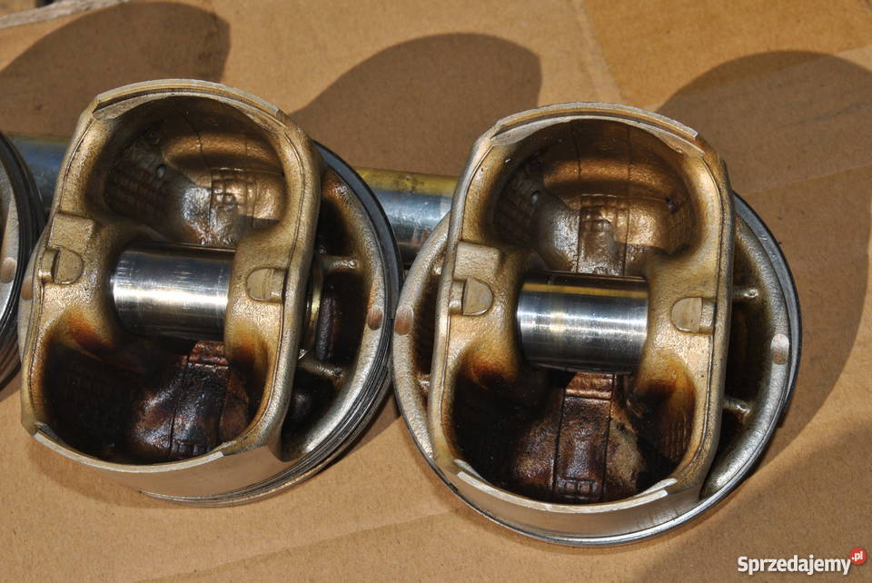 Tłoki tłok piston BMW E90 E91 E92 E93 E60 F10