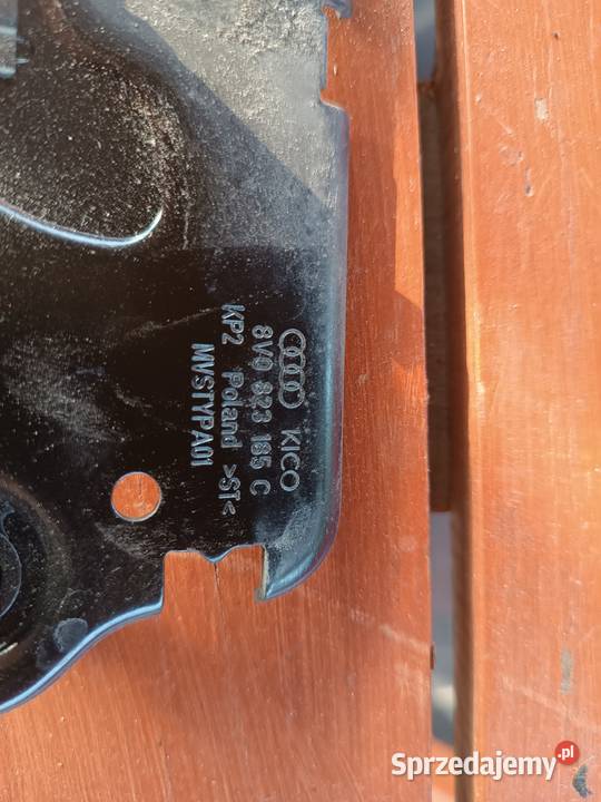 Rygiel zamek lewy maski Audi A3 8V 8V0823185C