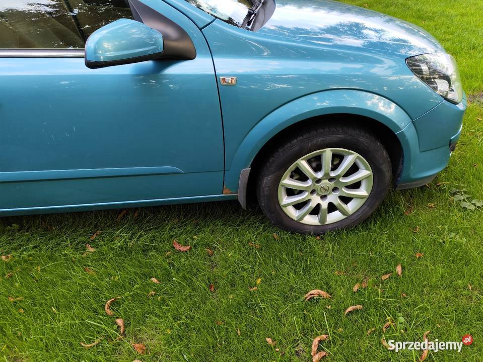 Opel Astra 18 benzyna 2004 niebieski Karczyn sprzedam