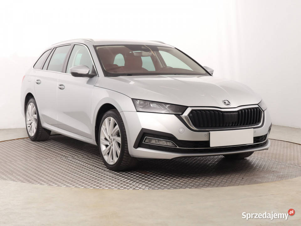 Skoda Octavia 20 TDI światła przeciwmgielne