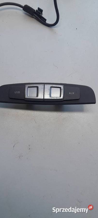 SEAT LEON II LIFT 12r ZŁĄCZE WEJŚCIE GNIAZDO AUX Dobiegniew