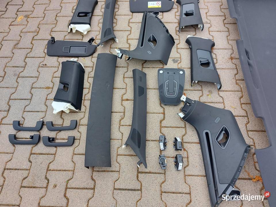Audi Q7 II LIFT podsufitka podsufitówka plastyki