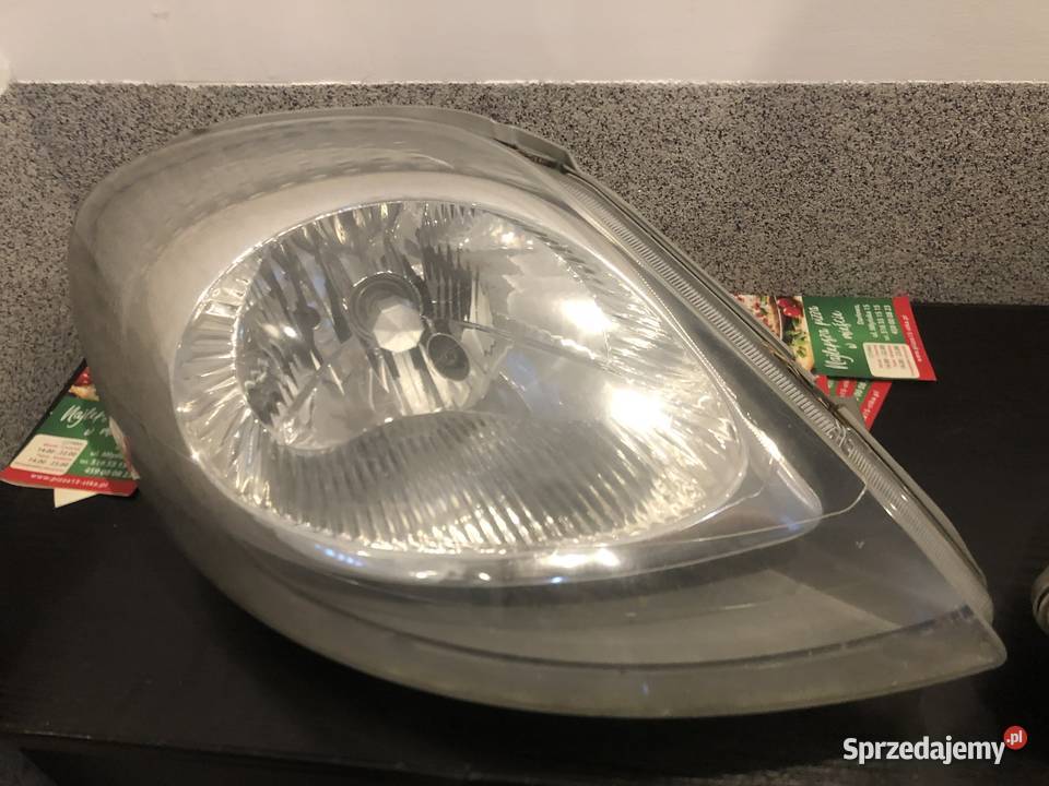 Lampy przód RENAULT TRAFIC 2003r Europa Rok produkcji 2003 Motoryzacja Darłowo