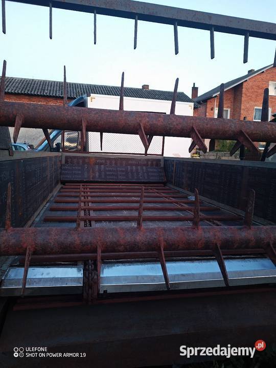 Rozrzutnik obornika jednoosiowy