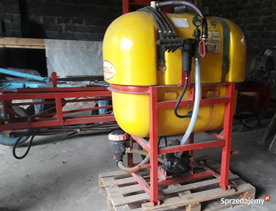 Opryskiwacz 400l 12metrów sprzedam