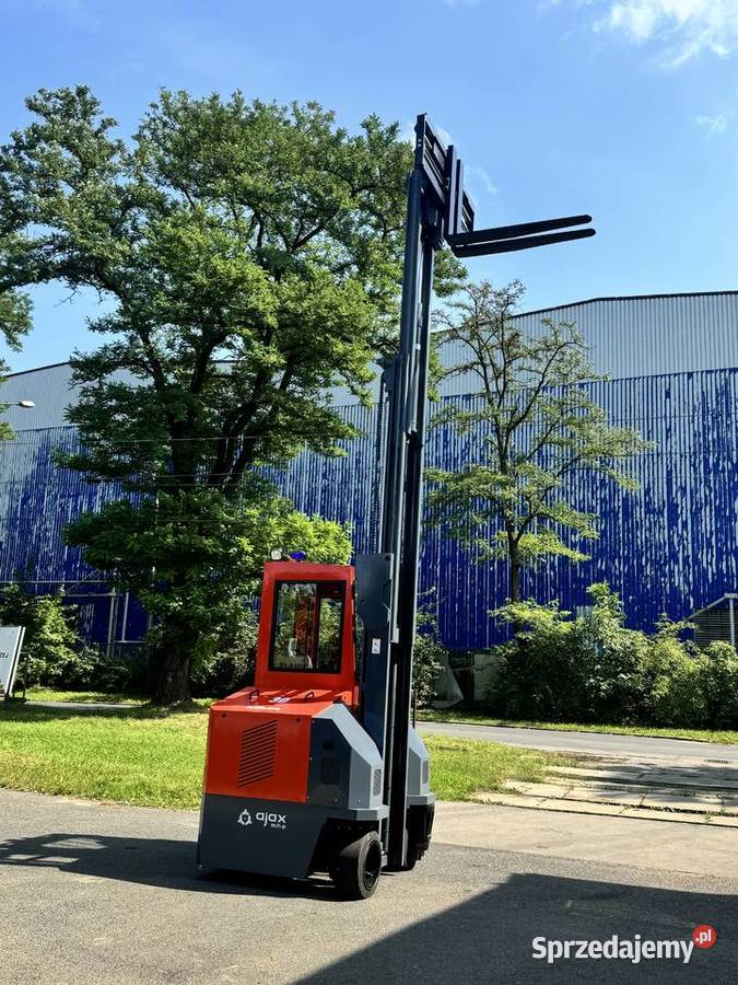 MiMA wózek widłowy Combilift C3000CB boczny