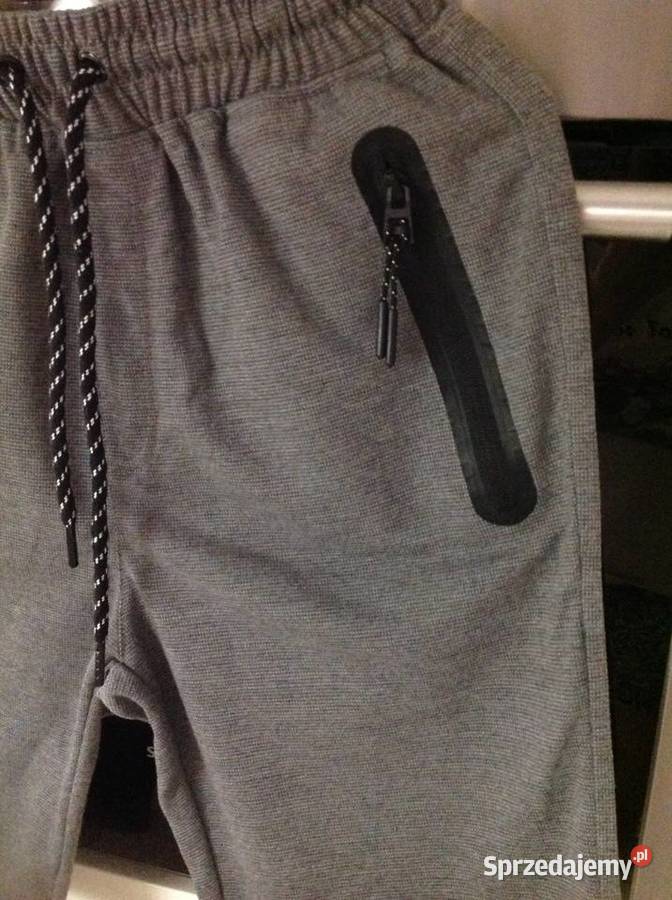 Spodnie Krótkie CRWS Clothing Company r M nowe Nowa Sól