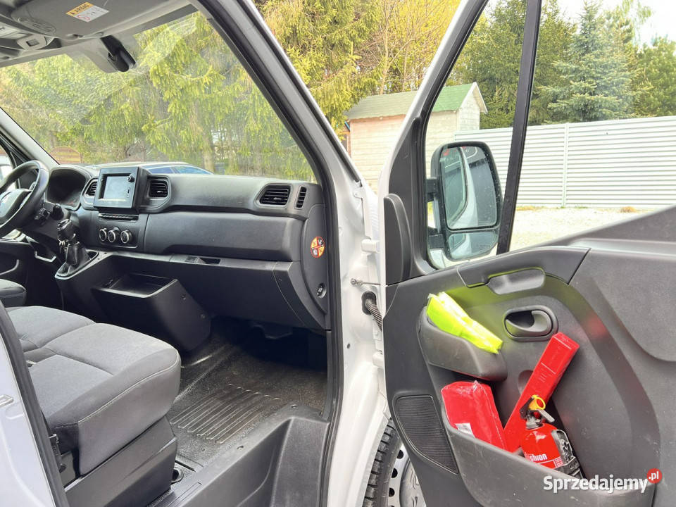 Renault Master L3H2 7 osobowy brygadówka lift serwisowany w ASO Renault Warszawa