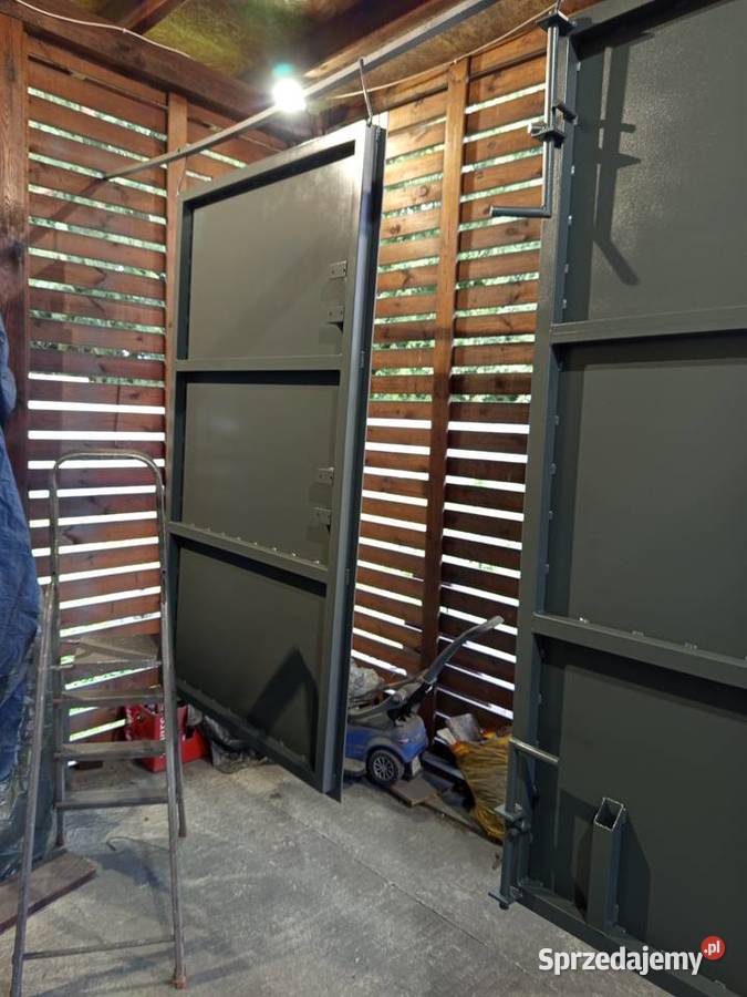 Drzwi do piwnicy stalowe solidne Drzwi zewnętrzne dolnośląskie Lubin