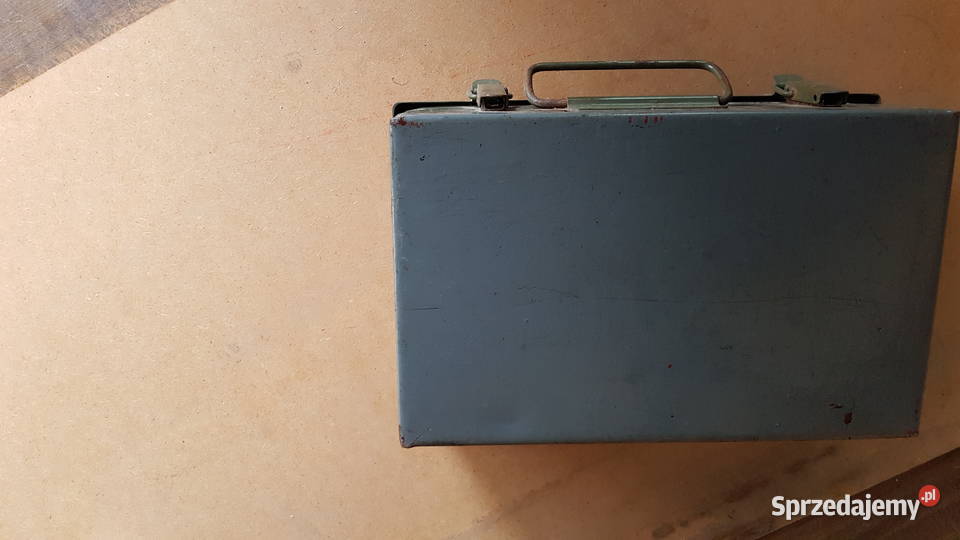 apteczka samochodowa z lat 80 zakup w DDR Szczecin