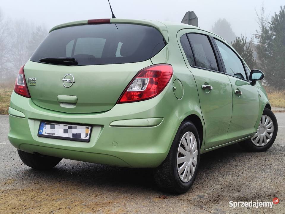 Opel Corsa D 14 100 5 drzwi wersja limitowana benzyna Corsa Zawiercie