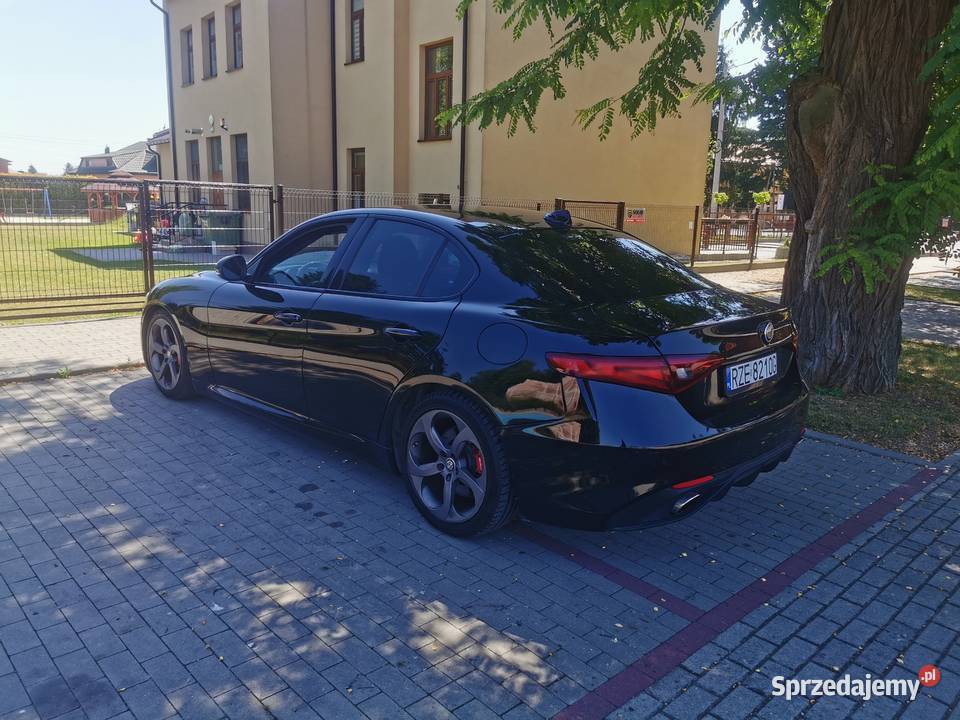 Alfa romeo giulia 280 android Apple car benzyna Giulia Rzeszów