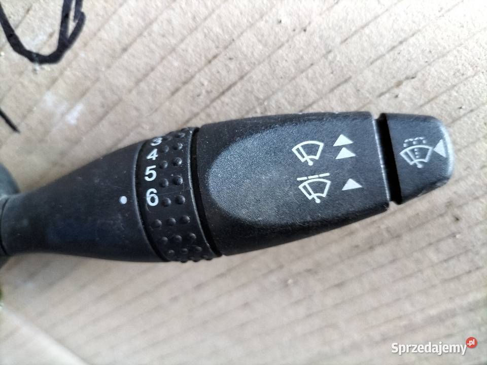 WŁĄCZNIK PRZEŁĄCZNIK WYCIERACZEK FORD MONDEO osobowe sprzedam