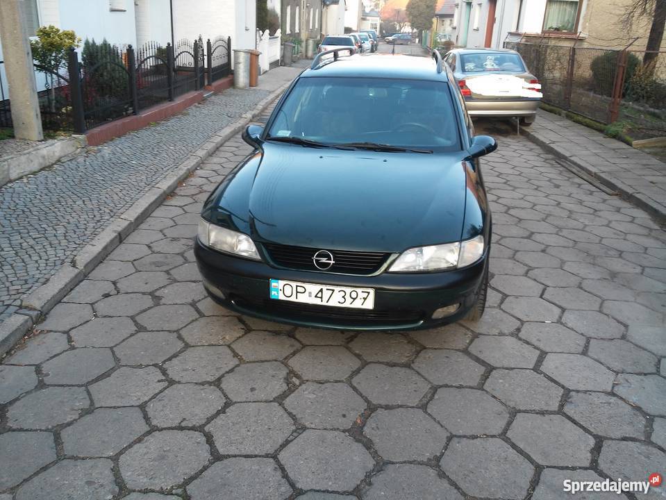 OPEL VECTRA B 18 16V KOMBI garażowany Paczków