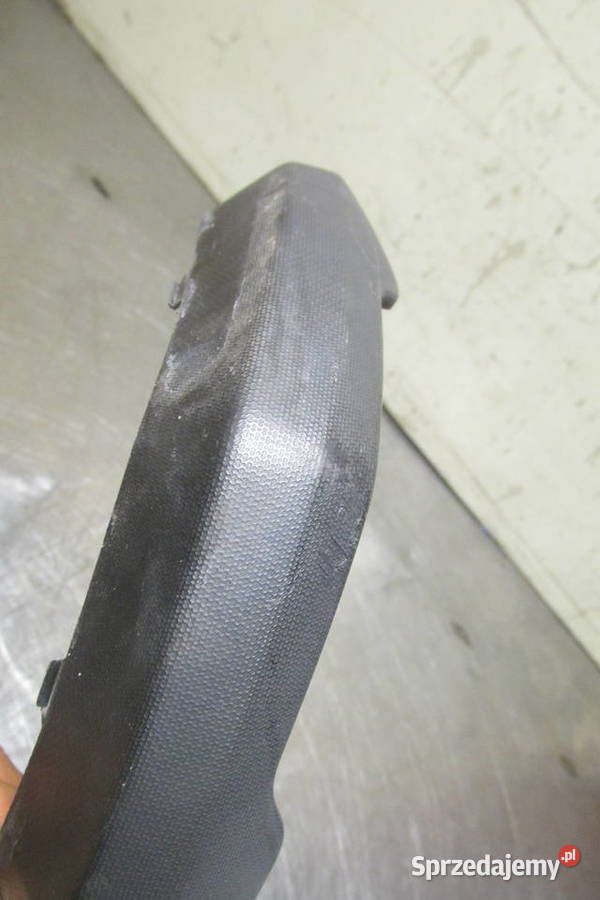 Plastik pod przednią lampą Yamaha Tricity 125 Sandomierz