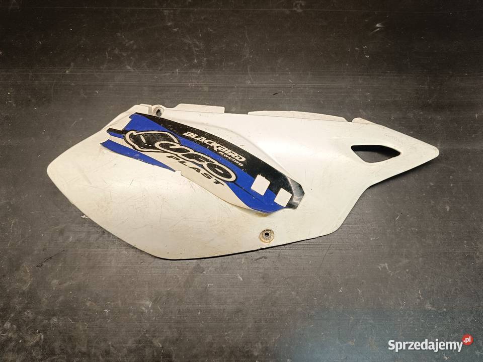 Owiewka osłona plastik boczek tył części Suzuki Gołaczewy