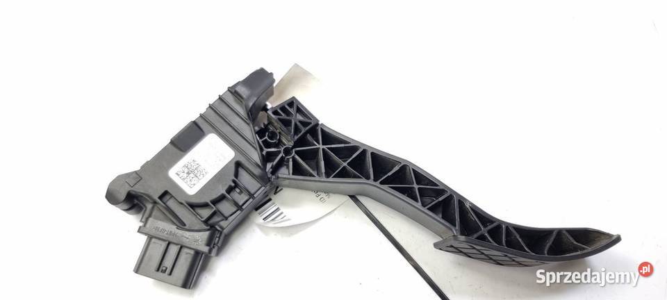 PEDAŁ VOLKSWAGEN PASSAT B8 5Q1723503H Lipno