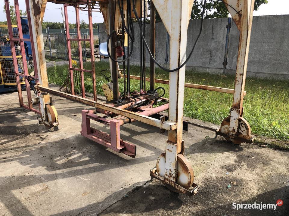 Sztaplarka do bloczków betonowych i pustaków Ostrowik