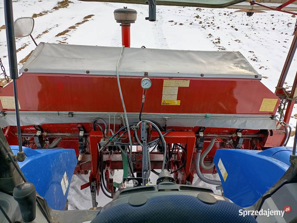 Siewnik do kukurydzy Becker aeromat 6 rzędowy z świętokrzyskie Pińczów