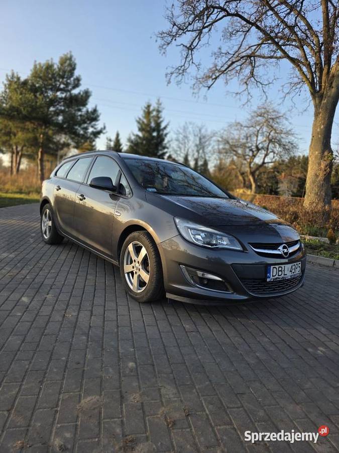 Opel Astra J 17 CDTi 139 przebiegu Lubin