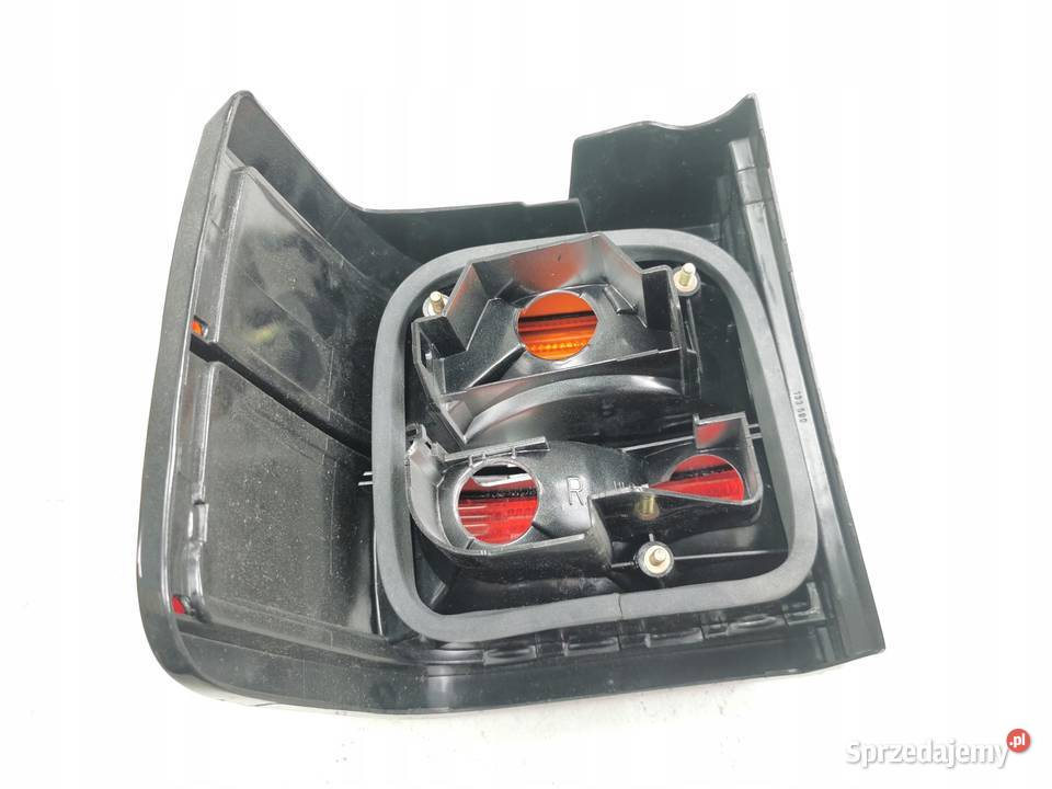 LAMPA PRAWY TYŁ VW PASSAT B3 19881993 HELLA osobowe