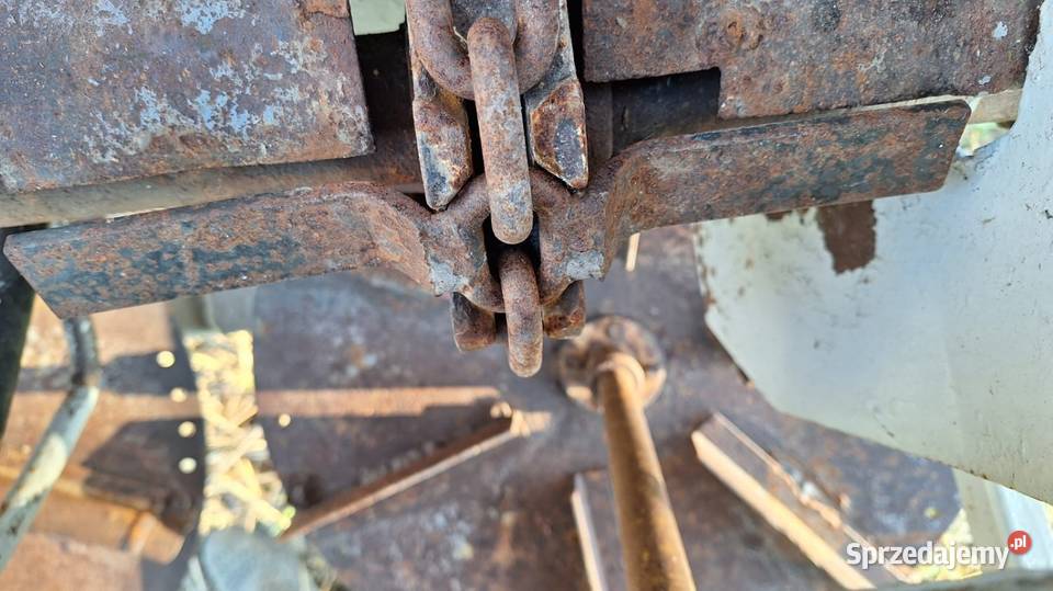 Rozsiewacz wapna 35ton w originale łańcuchowy z Pasłęk