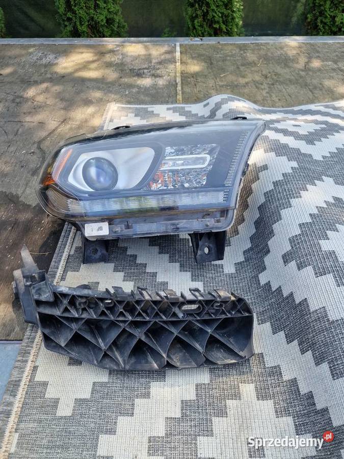PRAWA PRZEDNIA LAMPA DODGE DURANGO 2019 świętokrzyskie Lasochów