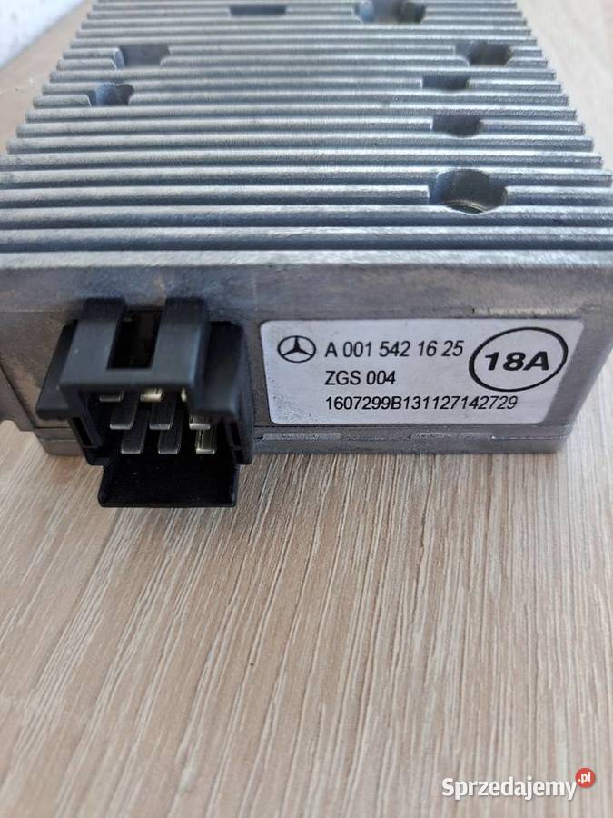 Przetwornica napięcia A0015421625 Mercedes Układ elektryczny Niwka