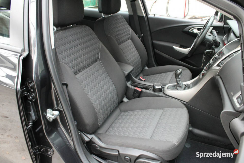 Opel Astra ACTIVEOryginalny lakierMaly Rok produkcji 2013 Gliwice