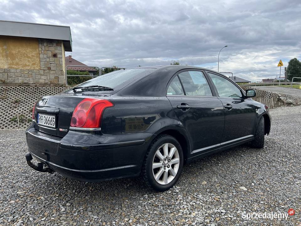 Toyota avensis diesel 20 hak Motoryzacja sprzedam