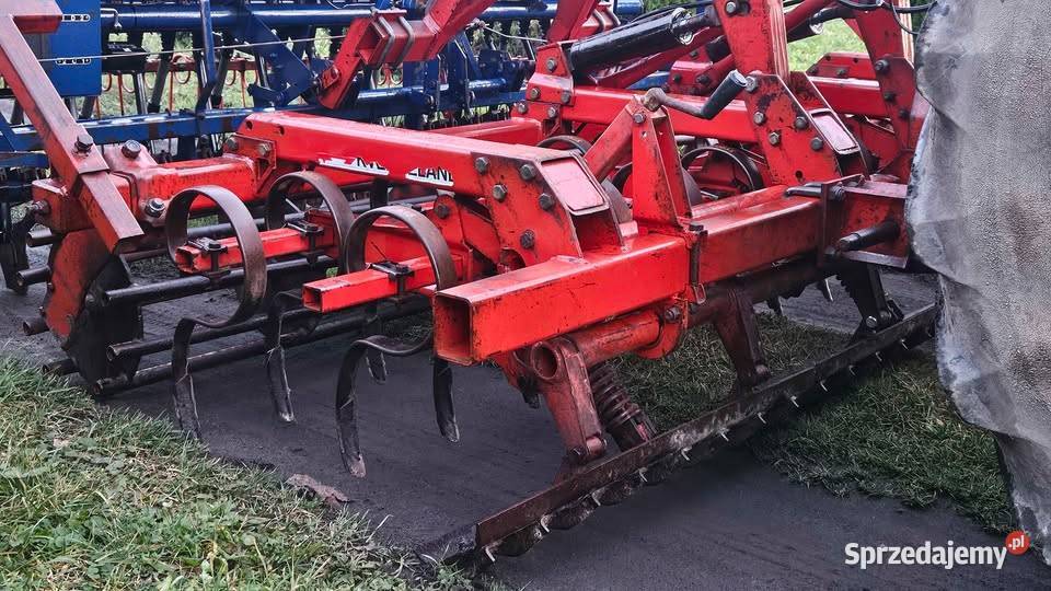 Agregat uprawowo siewny przedsiewny Kverneland Dzierzbin