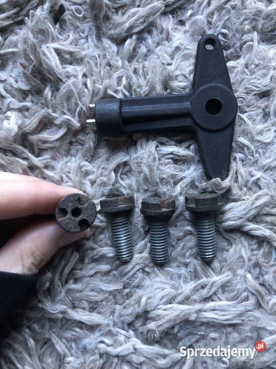 Dekielki do felg Renault Lwówek Śląski