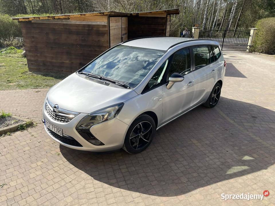 Opel Zafira Tourer 2016 2 letni Gaz świętokrzyskie Staszów