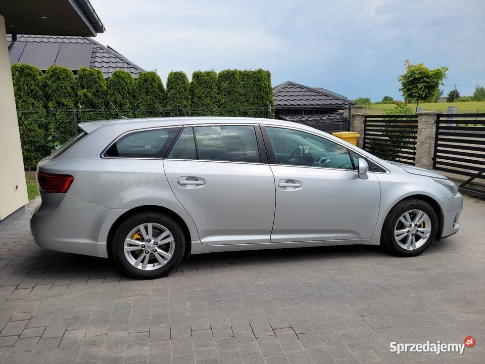 Toyota Avensis T27 20 diesel 2012 r salon Polska radio Chełm sprzedam