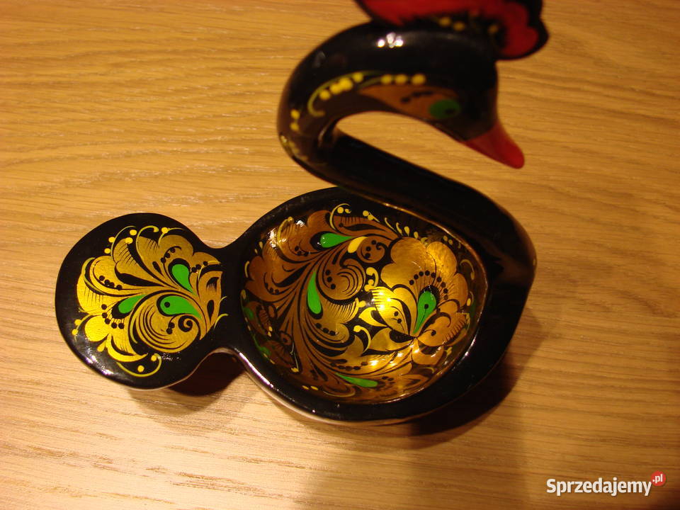 drewniany zdobiony łabędź miseczka pomorskie