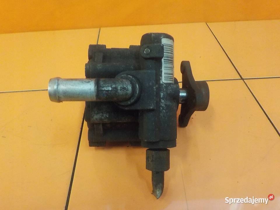 TRAFIC VIVARO 20 DCI EURO 5 12r 114 M9R786 pompa Suków