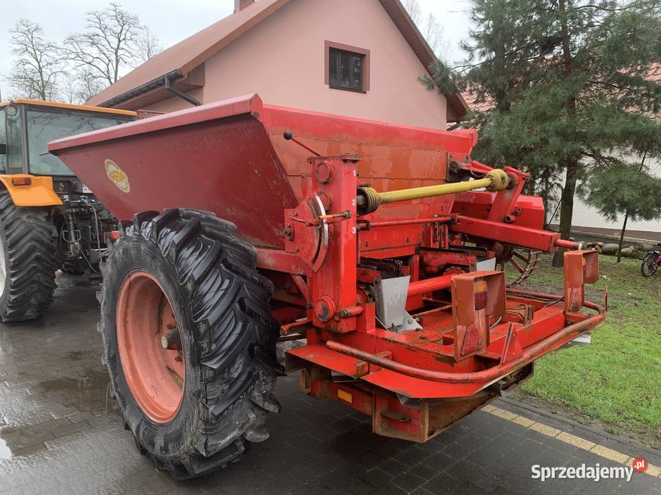 Rozsiewacz siewnik do nawozu wapna Bredal B4 Imielno sprzedam