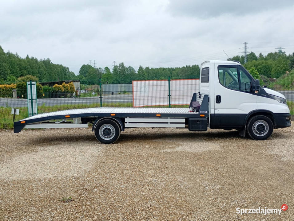 Iveco Daily 35S14 nowy najazd pomoc drogowa serwisowany w ASO Iveco Chełm Śląski